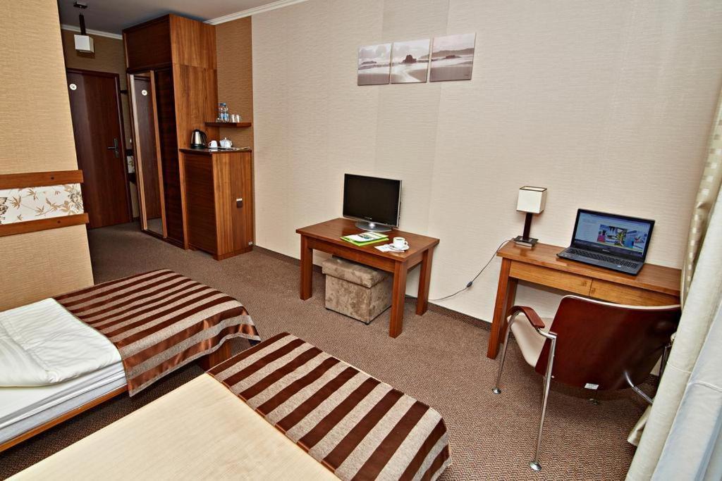 Hotel Soccer Sport Radomsko Exterior foto